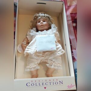 ZAPF CREATIONS 1998 DOLL OF THE YEAR ROSALIE 22" VINYL/CLOTH